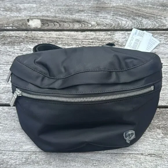 Lululemon City Adventurer Belt Bag 2.5L Black NWT Fanny pack - Picture 3 of 7
